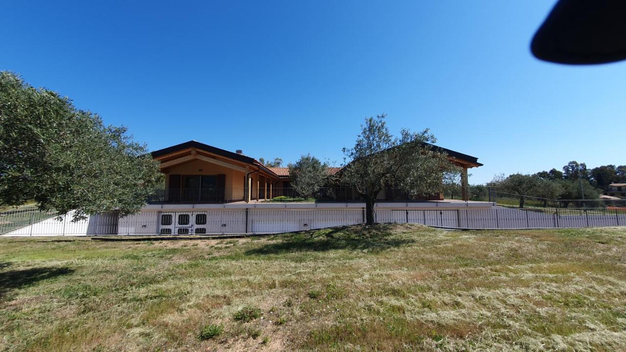 Agriturismo Corte Degli Ulivi Capoterra Exterior foto